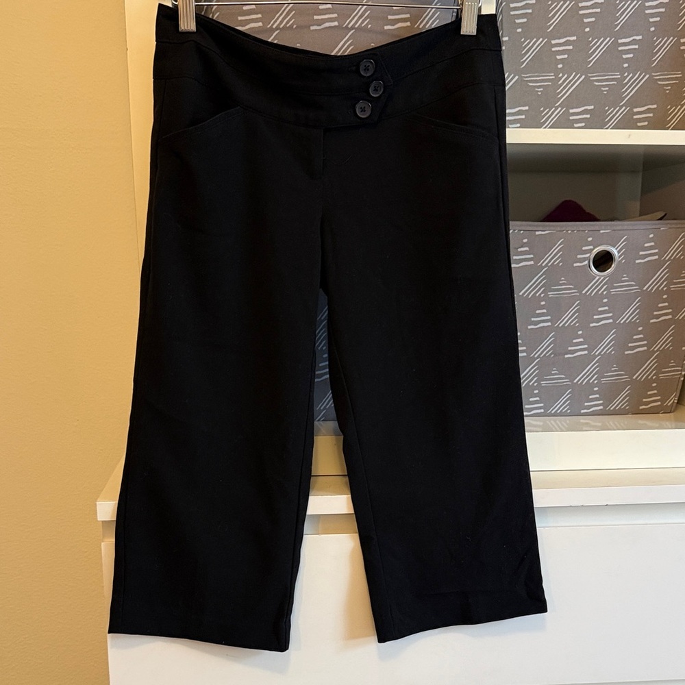 Elegant Black Women's Capris